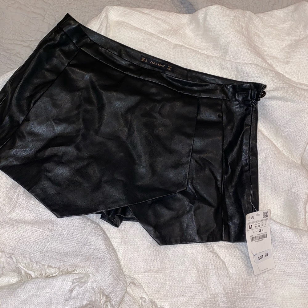ZARA LEATHER SKORT